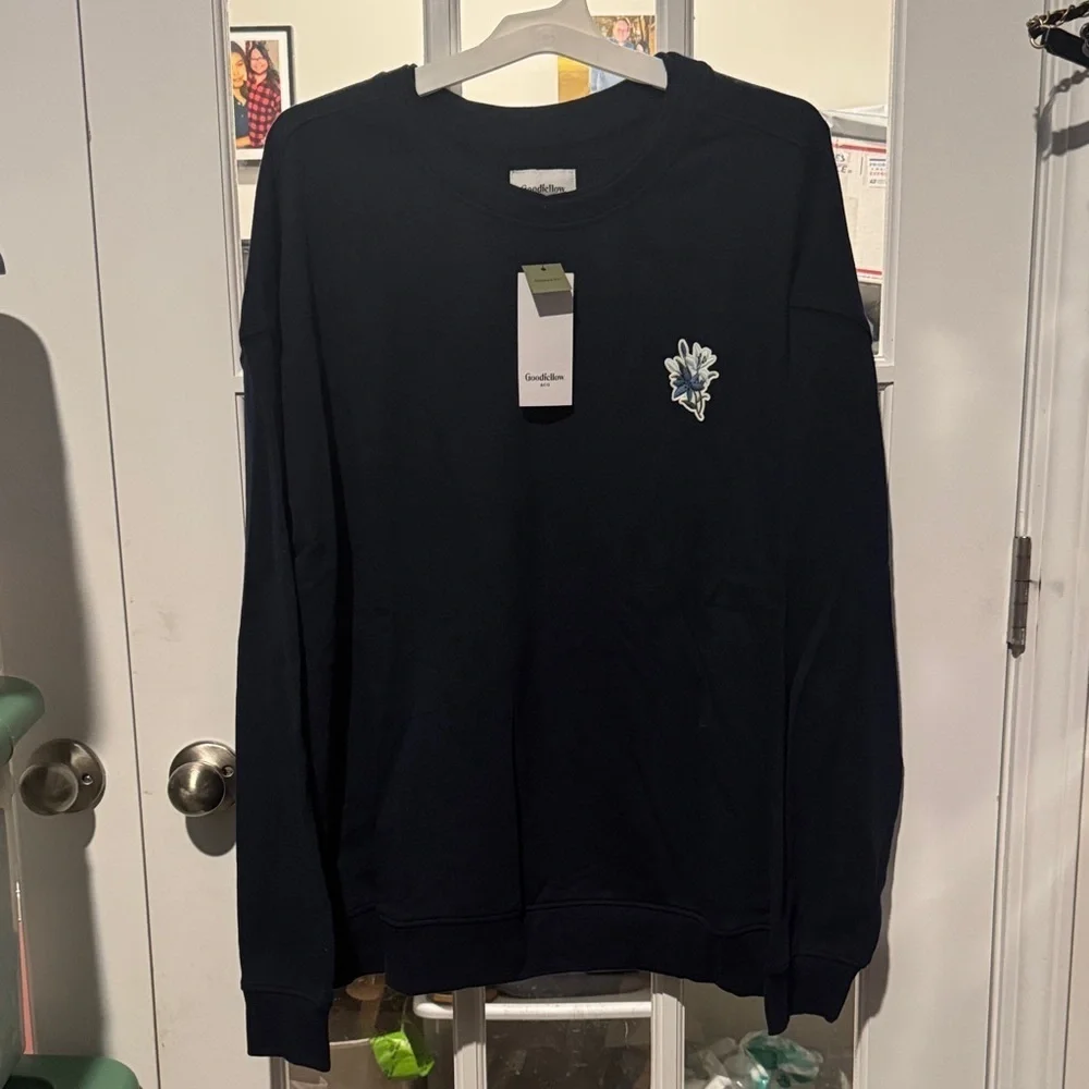 Goodfellow & Co Dark Blue Crewneck Sweater with Floral Patch